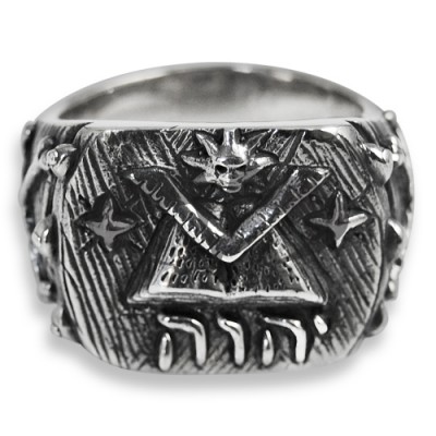 Masonic Ring in Silver with Sacred Book and Square